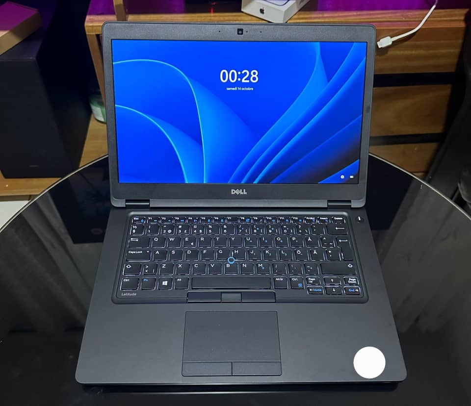 *DELL LATITUDE 5490*